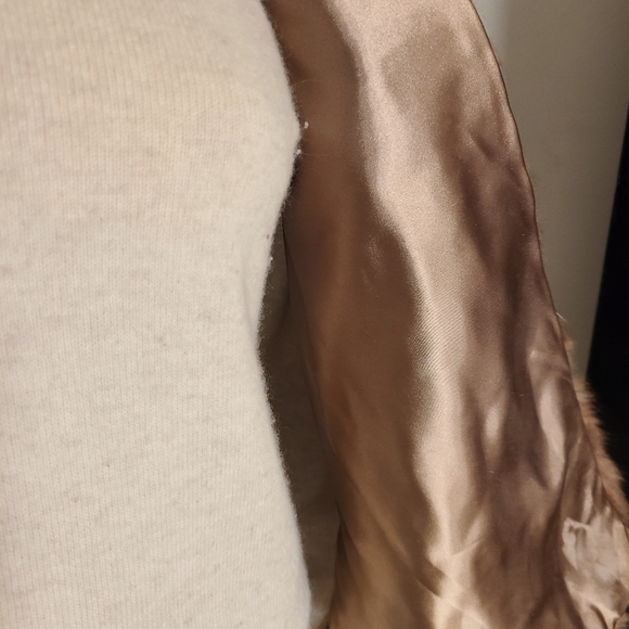 Rothschild Fur Caramel Shawl - Picture 3 of 5